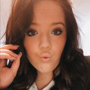 Meet your Posher, Kait